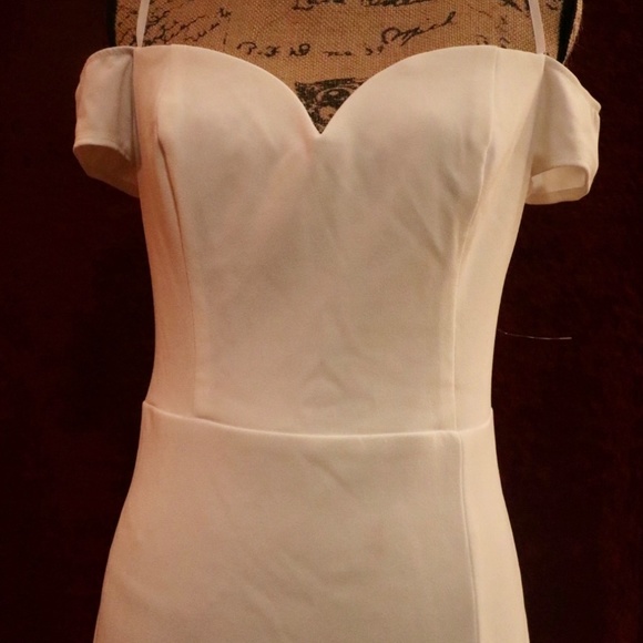 Dress - Picture 6 of 6